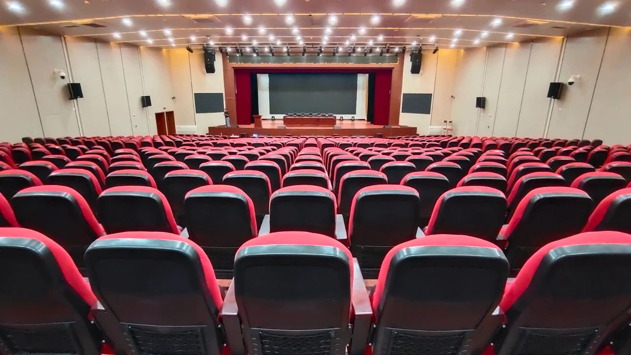 和记H88会议扩声系统工程产品服务于六安市某学校！